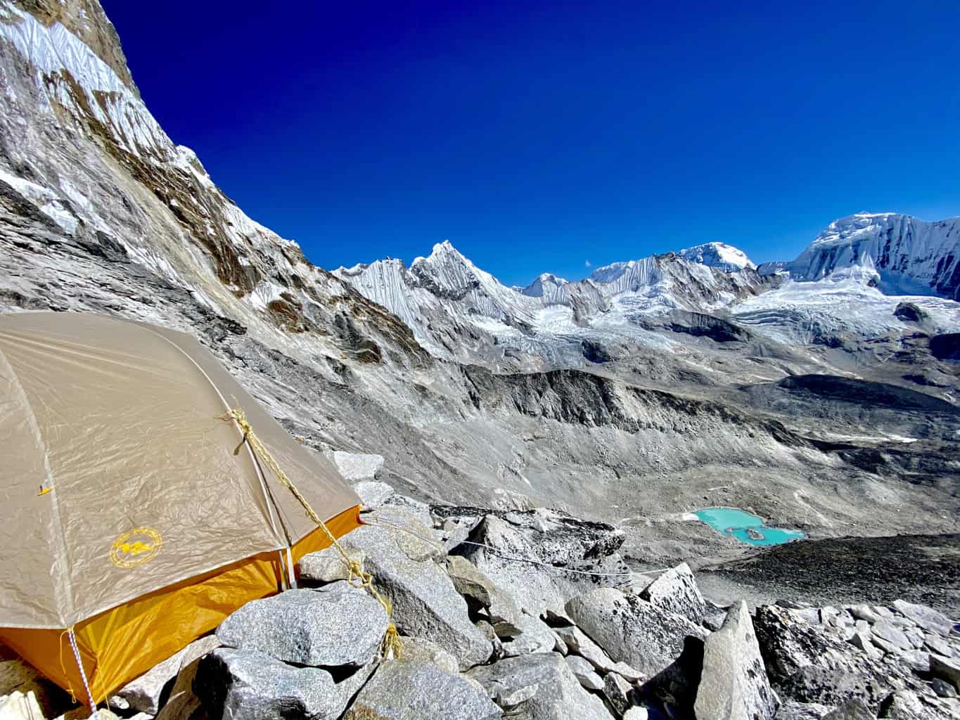 Ama Dablam, Himalaje Nepalu. VERTISPORT, Summit Ready